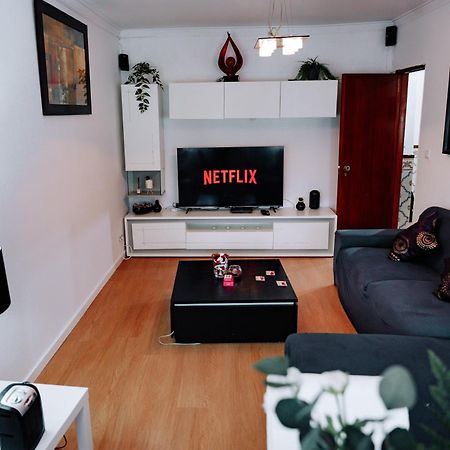 Family-Friendly And Cozy 3-Bedroom Accommodation In リスボン エクステリア 写真