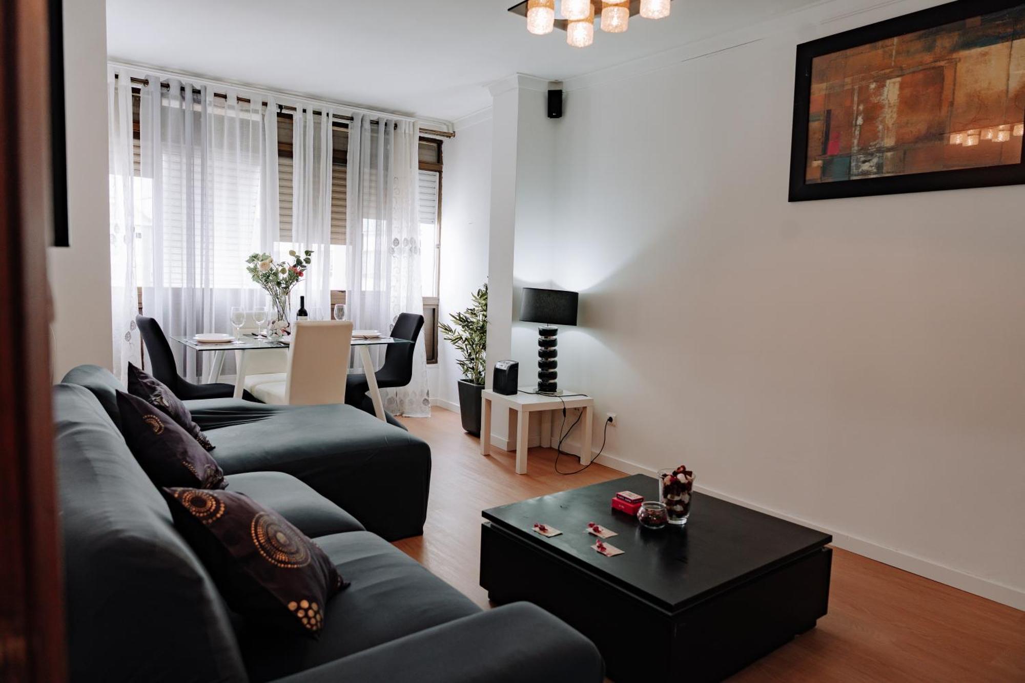 Family-Friendly And Cozy 3-Bedroom Accommodation In リスボン エクステリア 写真